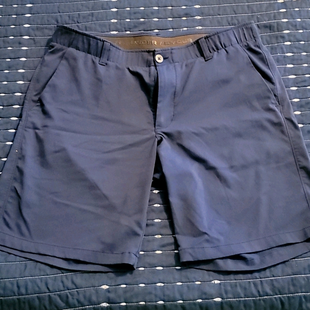 Under Armour golf shorts